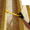 Flat wrecking bar with spur
